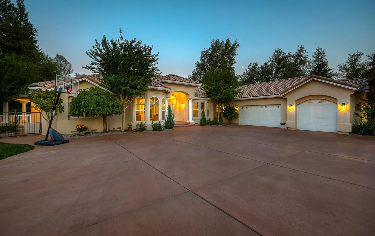 13497 Tierra Heights Road