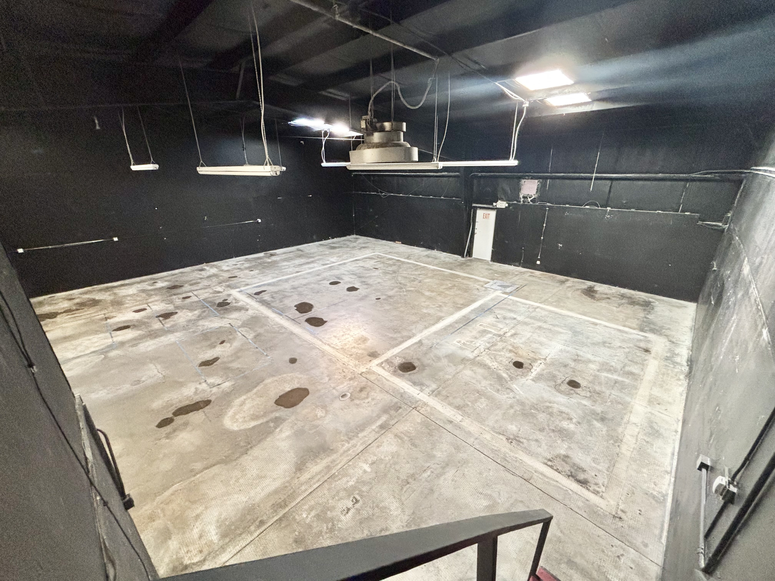 6200 Stainless Way - 15 & 16