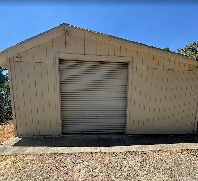 685 Mary Street - Workshop