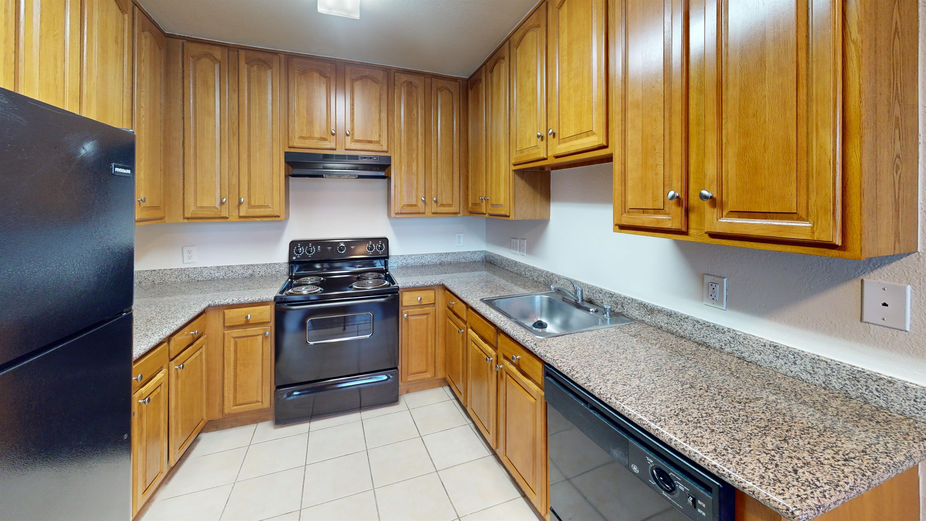 2005 San Jose Dr #155